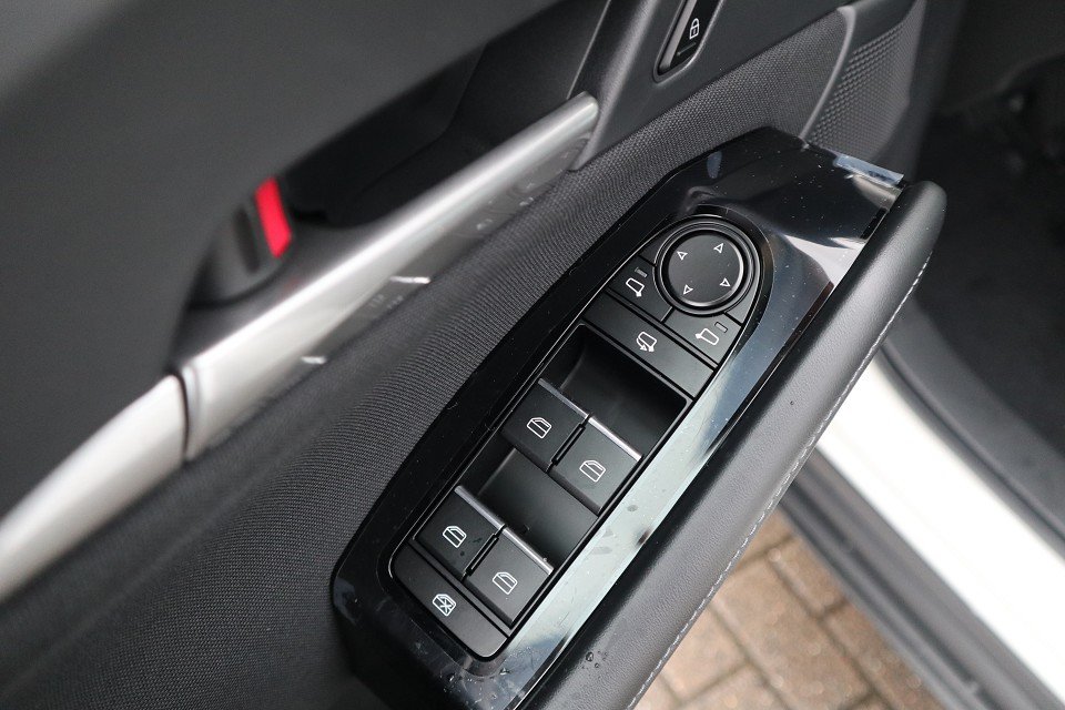 Fahrzeugabbildung Mazda CX-30 M-Hybrid G-140 Prime-Line NAVI ACAA RFK MRCC BLUETOOTH