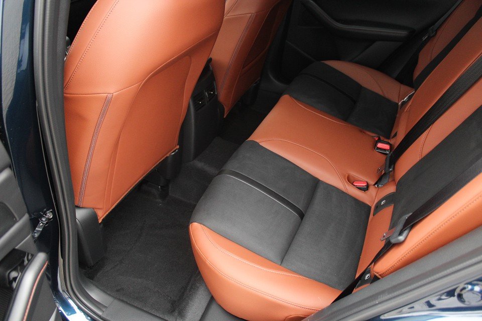 Fahrzeugabbildung Mazda CX-30 M-Hybrid Nagisa G-140 AT *Winter-Aktion* NAVI ACAA SHZ HUD RFK BOSE VOLL-LED