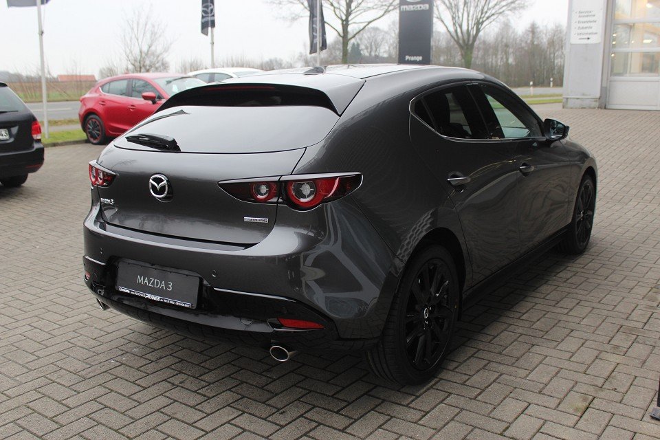 Fahrzeugabbildung Mazda 3 M-Hybrid Homura G-150 AT *November-Aktion* NAVI MRCC HUD 18-Zoll EPH RFK SHZ LogIn