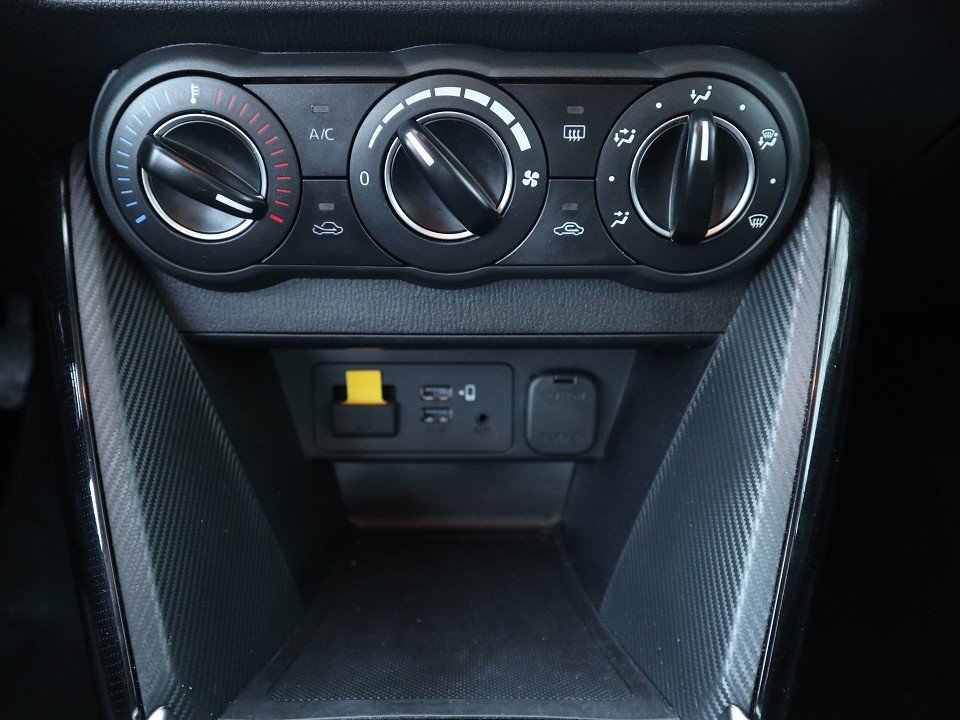 Fahrzeugabbildung Mazda 2 M-Hybrid G-75 Center-Line ACAA KLIMA LED TEMPOMAT BLUETOOTH