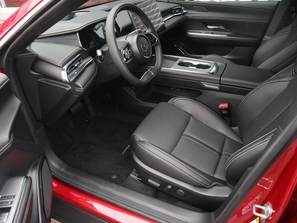 Fahrzeugabbildung Mazda 6E Takumi EV-258 *Sofort* LEDER PANO NAVI ACAA 360° HUD SHZ