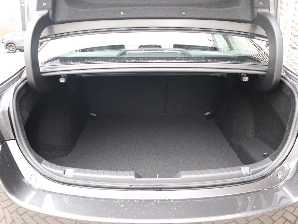Fahrzeugabbildung Mazda 3 FB 2027 M-Hybrid G-140 Centre-Line NAVI ACAA Voll-LED SHZ HUD RFK