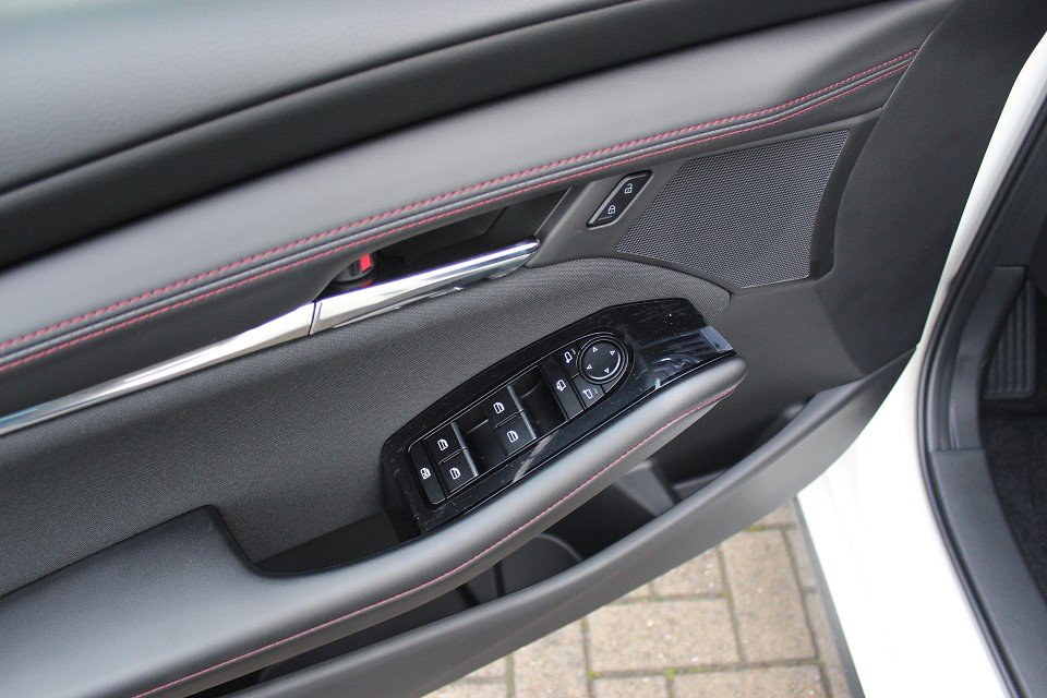 Fahrzeugabbildung Mazda 3 2025 M-Hybrid Homura G-140 *Sofort* NAVI ACAA SHZ HUD RFK VOLL-LED