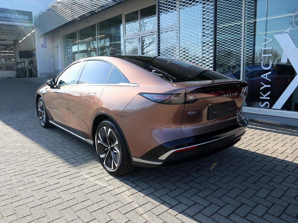 Fahrzeugabbildung Mazda 6e EV-258 Takumi *Sofort* LEDER PANO NAVI ACAA 360° HUD SHZ