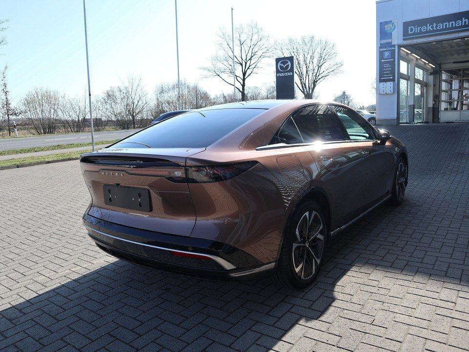 Fahrzeugabbildung Mazda 6e EV-258 Takumi *Sofort* LEDER PANO NAVI ACAA 360° HUD SHZ