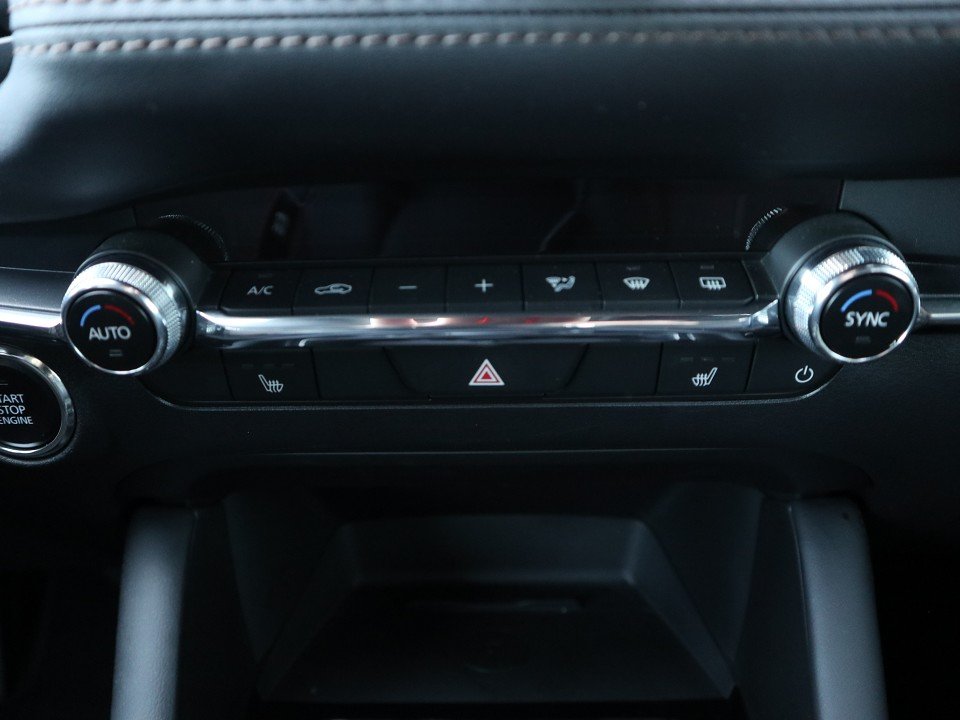 Fahrzeugabbildung Mazda 3 M-Hybrid X-186 AT Exclusive-Line DASO DESI *Dezember-Aktion* NAVI ACAA SHZ HUD 360° MATRIX BOSE