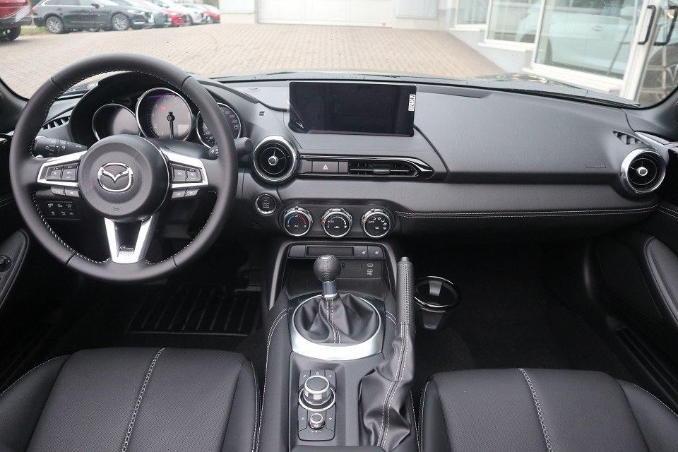 Fahrzeugabbildung Mazda MX-5 G-184 Exclusive-Line LEDER NAVI ACAA BOSE MATRIX RFK SHZ