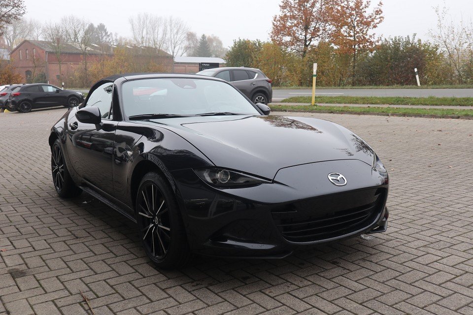 Fahrzeugabbildung Mazda MX-5 G-184 Exclusive-Line LEDER NAVI ACAA BOSE MATRIX RFK SHZ