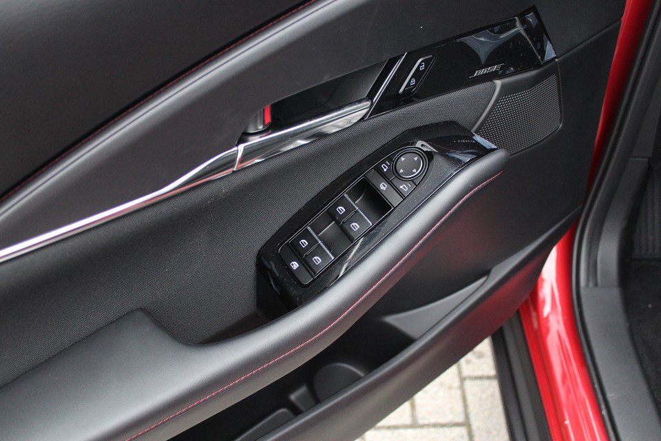 Fahrzeugabbildung Mazda CX-30 M-Hybrid G-140 AT Homura *AHK*Sofort*Aktion* NAVI ACAA SHZ HUD RFK VOLL-LED