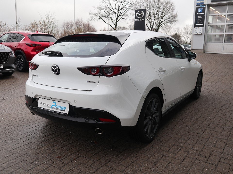 Fahrzeugabbildung Mazda 3 M-Hybrid G-150 Selection NAVI ACAA SHZ HUD MRCC RFK EPH LED