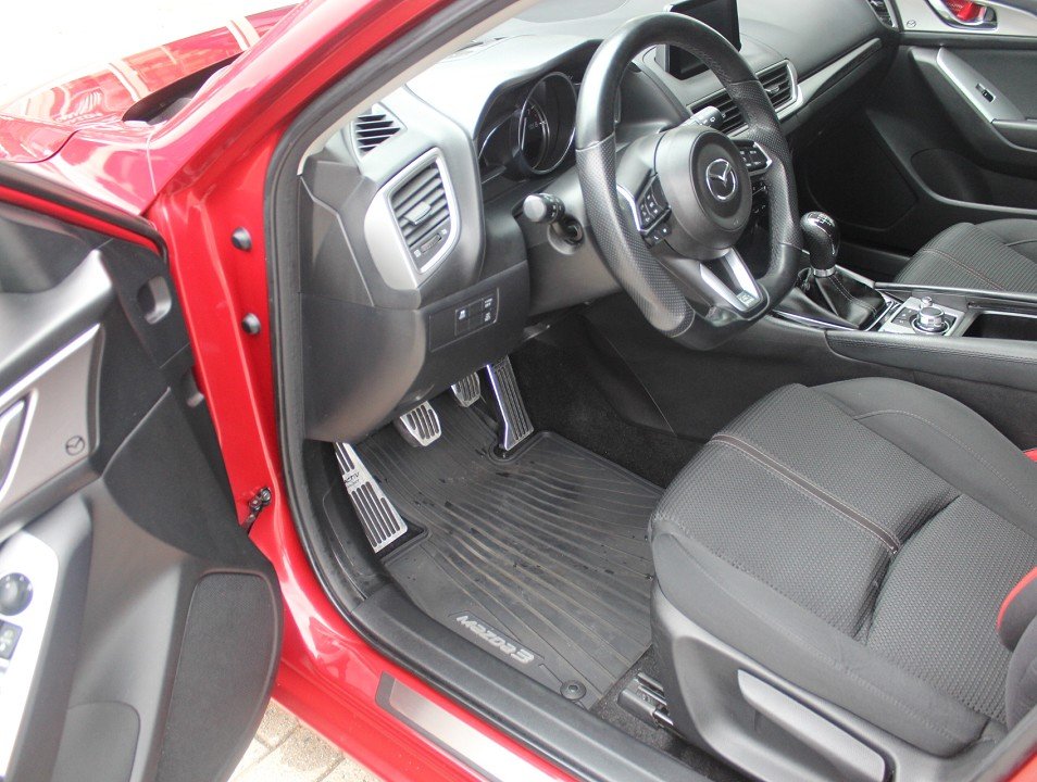 Fahrzeugabbildung Mazda 3 G-120 Signature+ NAVI RFK EPH TEMPOMAT BLUETOOTH