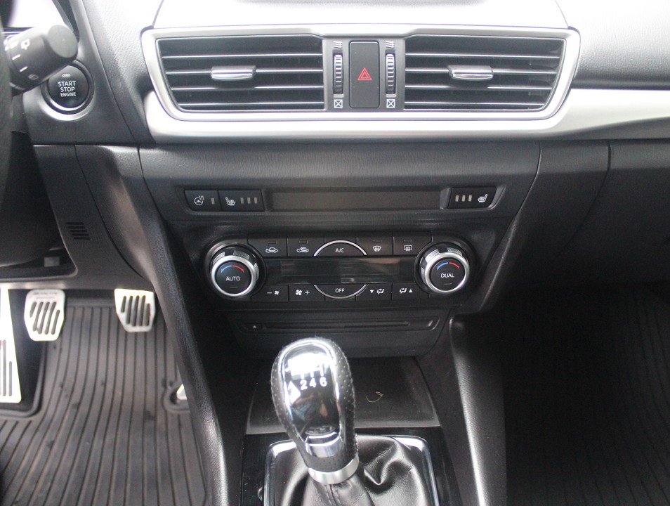 Fahrzeugabbildung Mazda 3 G-120 Signature+ NAVI RFK EPH TEMPOMAT BLUETOOTH