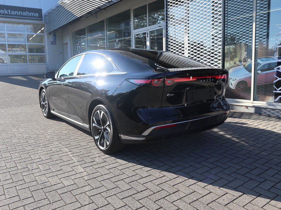 Fahrzeugabbildung Mazda 6E Takumi EV-258 LEDER PANO NAVI ACAA 360° HUD SHZ