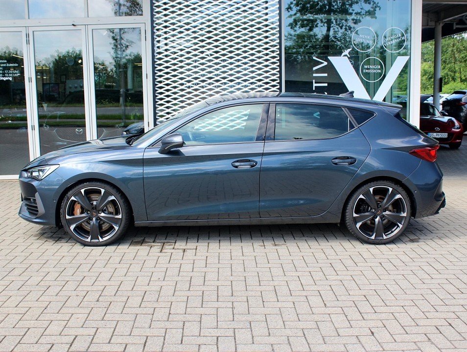 Fahrzeugabbildung CUPRA Leon 2.0 TSI DSG VZ LEDER NAVI BREMBO BEATS ACC DCC
