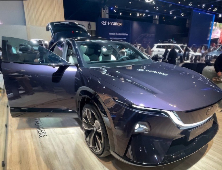 Mazda CX-6e EV-258 Takumi Plus ELEKTRO PANO NAVI ACAA 360° HUD 21'