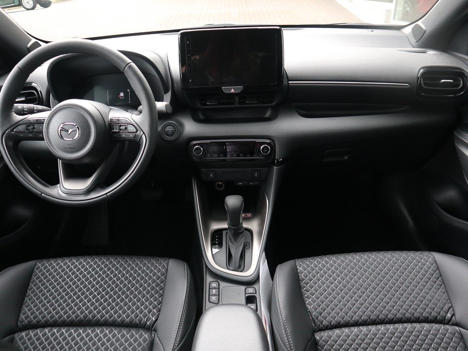 Fahrzeugabbildung Mazda 2 Hybrid Homura 1.5L VVT-i 116 PS CVT ACAA RFK EPH SHZ LHZ LogIn MRCC