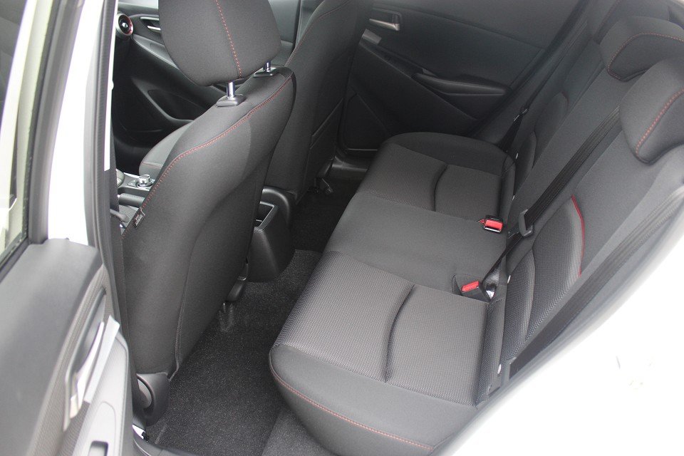 Fahrzeugabbildung Mazda 2 G-90 AT Homura ACAA LED SHZ RFK EPH Klimaaut. 16-Zoll