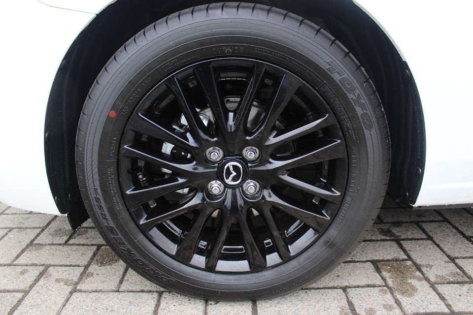 Fahrzeugabbildung Mazda 2 G-90 AT Homura ACAA LED SHZ RFK EPH Klimaaut. 16-Zoll