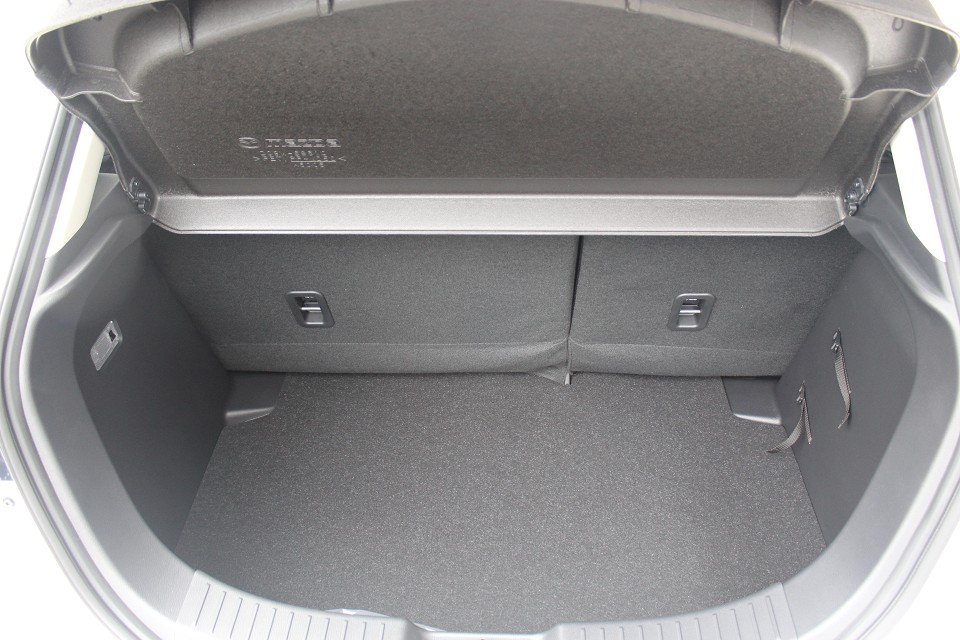 Fahrzeugabbildung Mazda 2 G-90 AT Homura ACAA LED SHZ RFK EPH Klimaaut. 16-Zoll