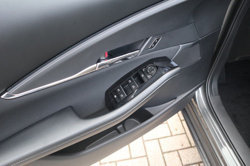 Fahrzeugabbildung Mazda CX-30 M-Hybrid G-140 AT Centre-Line DESI *Sofort*Aktion* NAVI ACAA MATRIX SHZ HUD RFK
