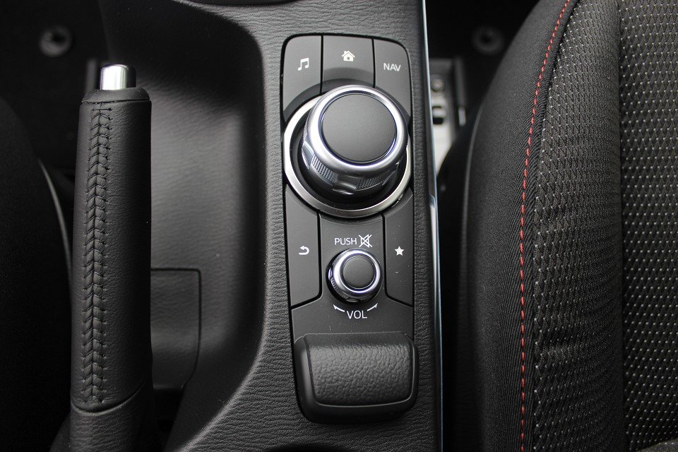 Fahrzeugabbildung Mazda 2 G-90 AT Homura ACAA LED Klimaaut. SHZ RFK 16-Zoll