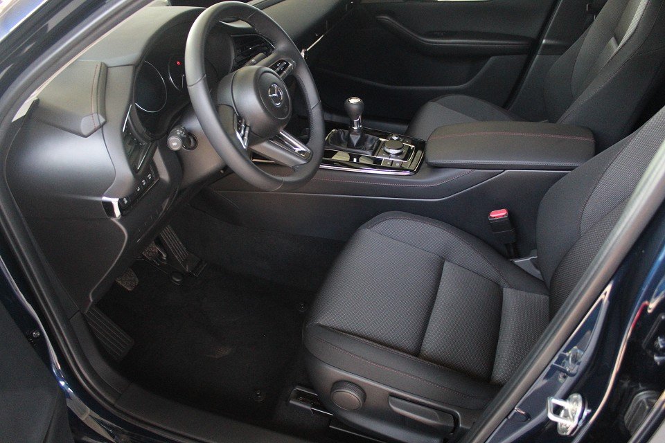 Fahrzeugabbildung Mazda CX-30 M-Hybrid G-150 Homura NAVI ACAA LED SHZ RFK LogIn 18-Zoll