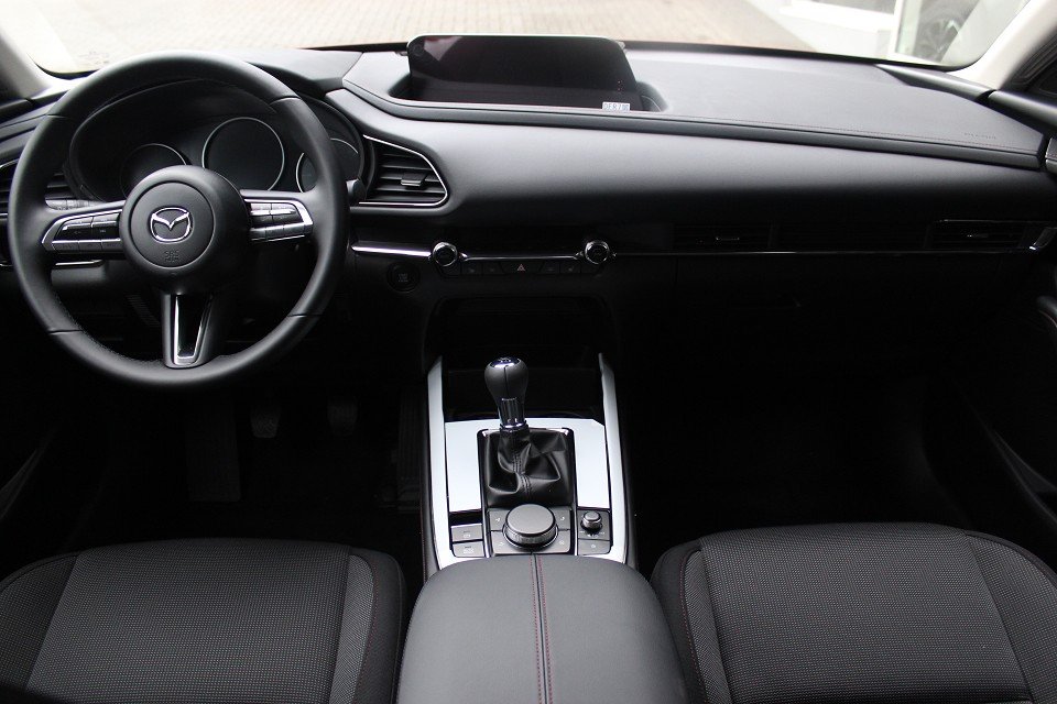 Fahrzeugabbildung Mazda CX-30 M-Hybrid G-150 Homura NAVI ACAA LED SHZ RFK LogIn 18-Zoll
