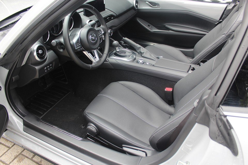 Fahrzeugabbildung Mazda MX-5 2026 RF RHT G-132 Exclusive-Line *Sofort*Aktion* LEDER NAVI ACAA BOSE MATRIX RFK SHZ