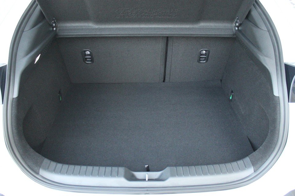 Fahrzeugabbildung Mazda MX-30 EV Advantage Industrial Vintage ELEKTRO NAVI el. Sitzv. SHZ RFK MATRIX