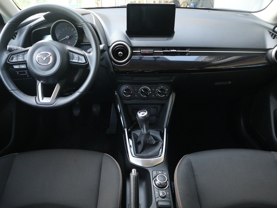 Fahrzeugabbildung Mazda 2 M-Hybrid Center-Line G-90 Allwetter LED KLIMA ACAA DAB+ Tempo