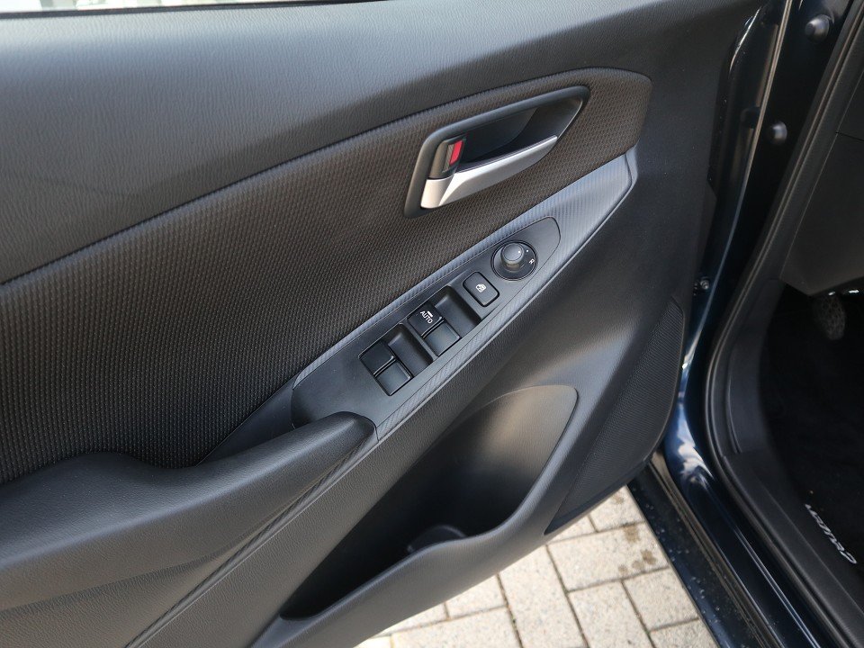 Fahrzeugabbildung Mazda 2 M-Hybrid Center-Line G-90 Allwetter LED KLIMA ACAA DAB+ Tempo