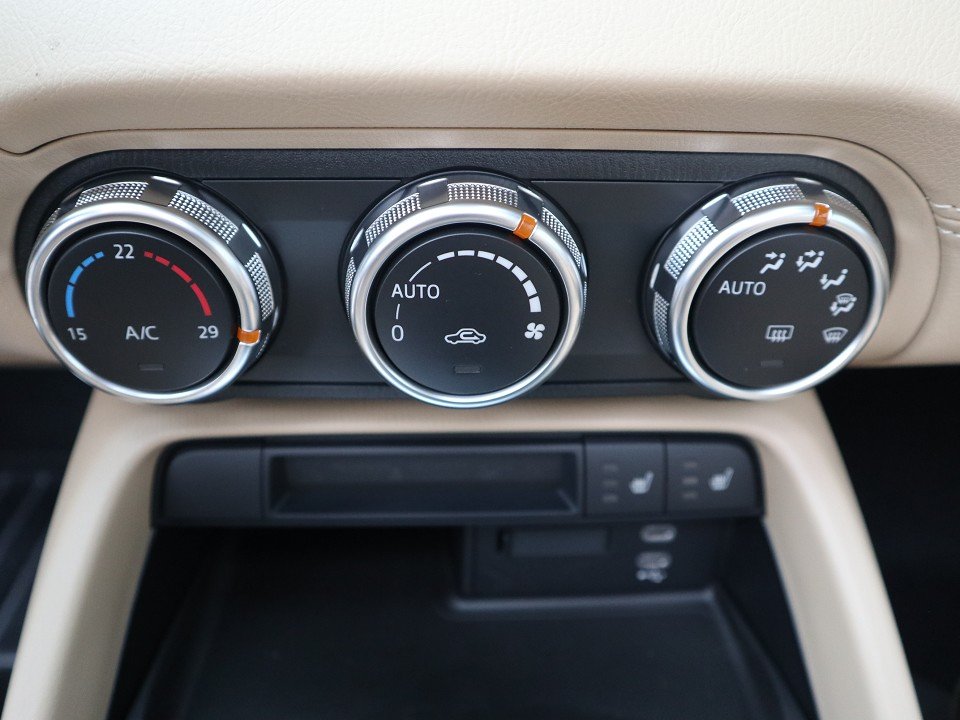 Fahrzeugabbildung Mazda MX-5 G-132 Kazari *Dezember-Aktion* NAPPA NAVI ACAA MATRIX RFK BOSE SHZ