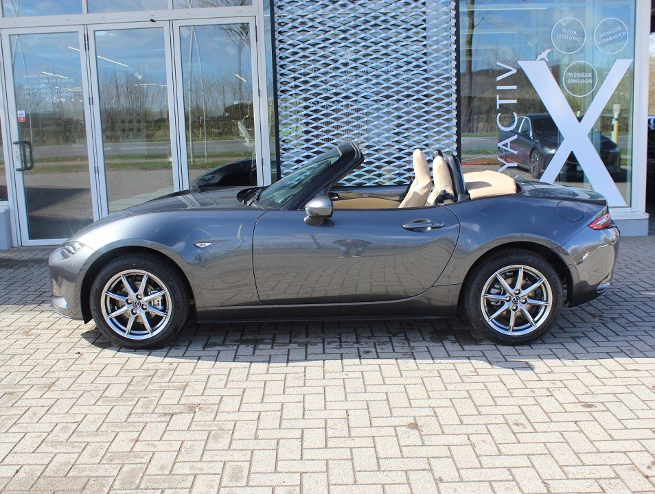 Fahrzeugabbildung Mazda MX-5 2026 G-132 Kazari *Sofort*Aktion* LEDER NAVI ACAA BOSE MATRIX RFK SHZ