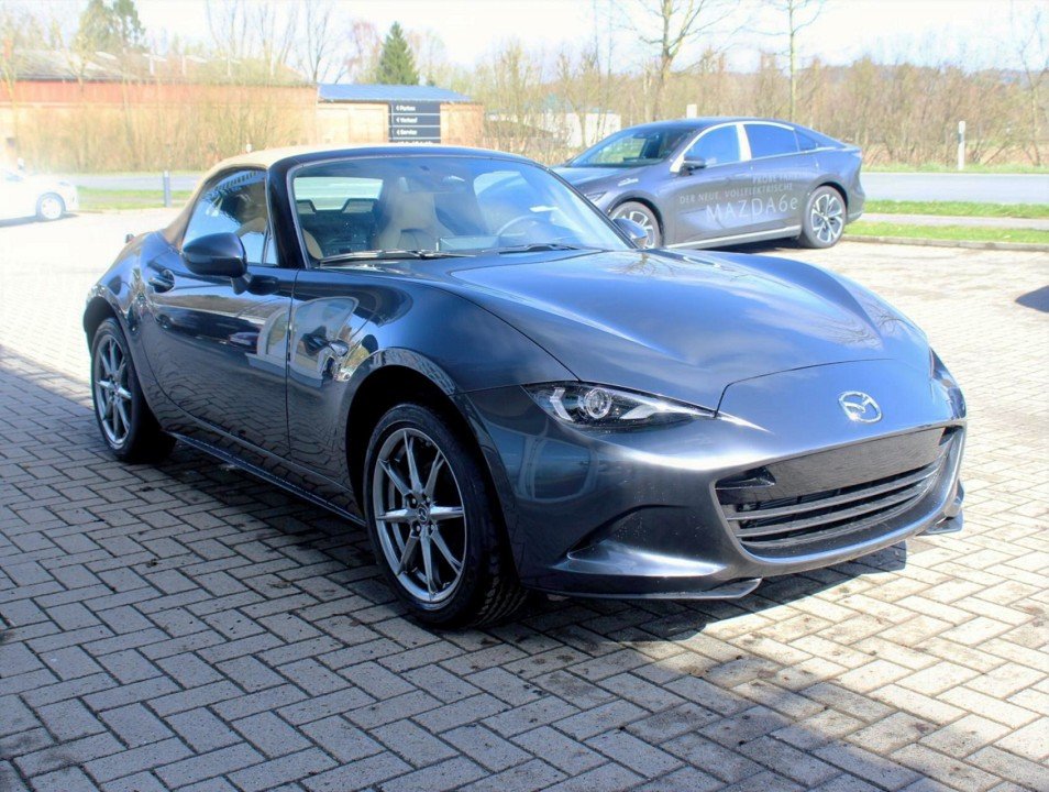 Fahrzeugabbildung Mazda MX-5 2026 G-132 Kazari *Sofort*Aktion* LEDER NAVI ACAA BOSE MATRIX RFK SHZ