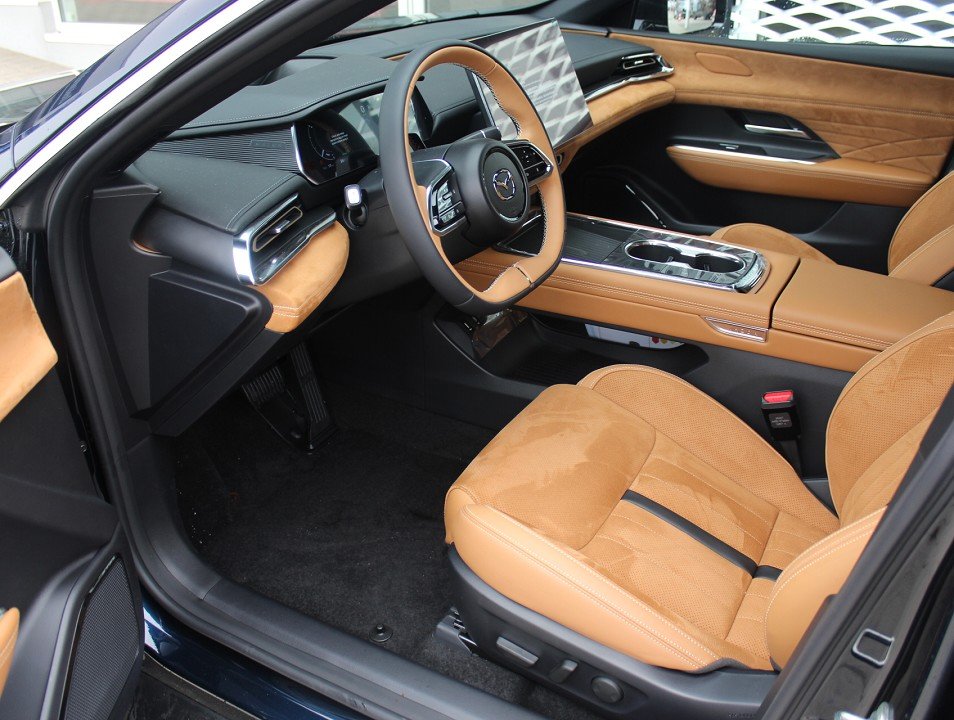 Fahrzeugabbildung Mazda 6e EV-258 Takumi Plus Nappa PANO 360° LED