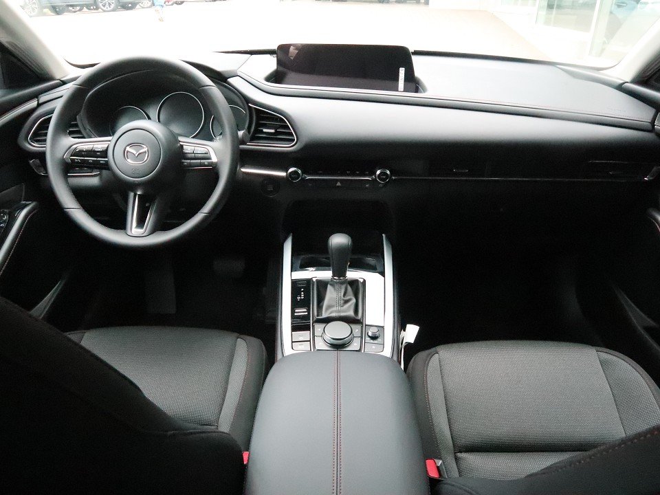 Fahrzeugabbildung Mazda CX-30 M-Hybrid Homura X-186 AT *Dezember-Aktion* Allwetter NAVI ACAA SHZ HUD RFK VOLL-LED