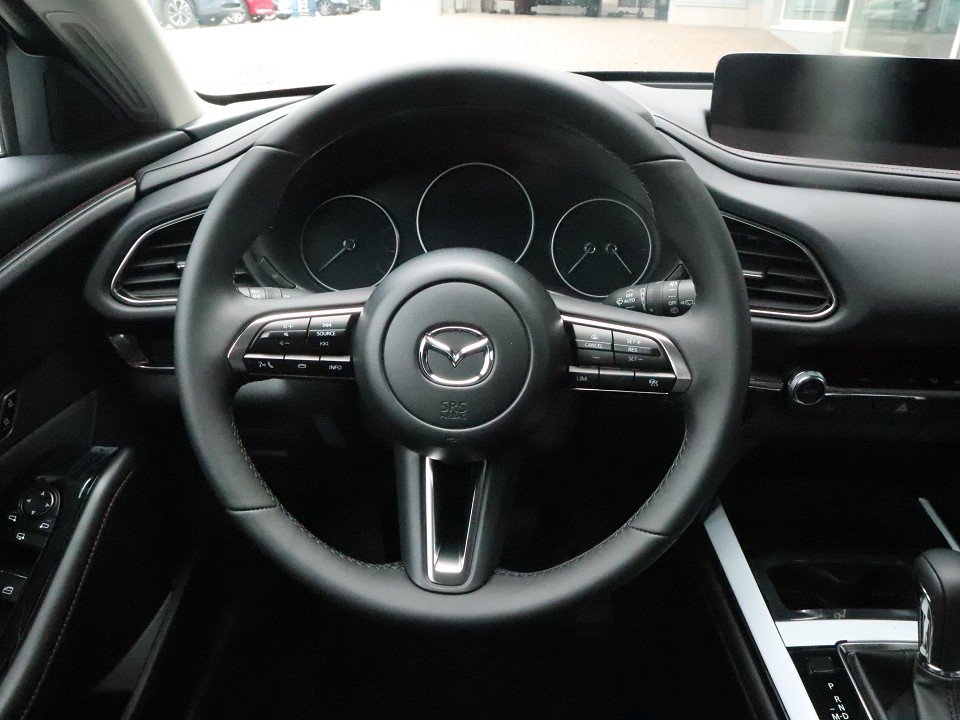 Fahrzeugabbildung Mazda CX-30 M-Hybrid Homura X-186 AT *Dezember-Aktion* Allwetter NAVI ACAA SHZ HUD RFK VOLL-LED