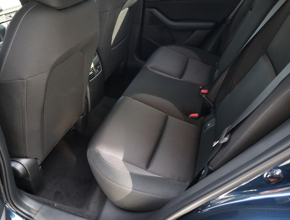 Fahrzeugabbildung Mazda CX-30 M-Hybrid G-150 Selection DES-P ACT-P AHK MATRIX 360° EPH SHZ LHZ LogIn