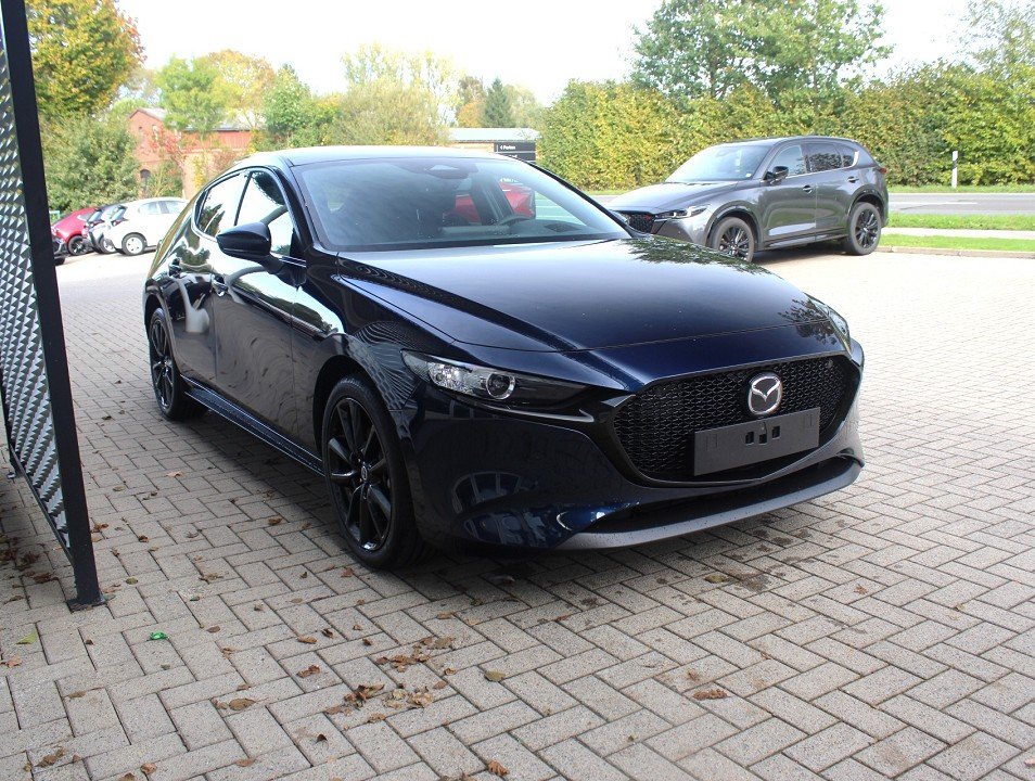 Fahrzeugabbildung Mazda 3 2027 G-140 Homura *Sofort*Aktion* NAVI ACAA SHZ HUD RFK VOLL-LED