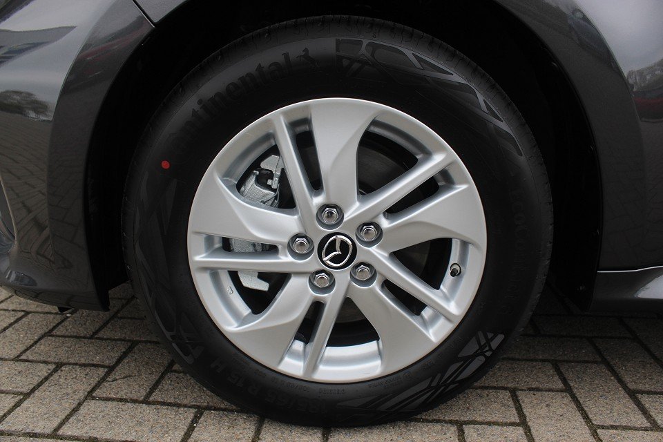 Fahrzeugabbildung Mazda 2 Hybrid 1.5L VVT-i 116 PS CVT Centre-Line *Sofort*Aktion* ACAA RFK MRCC ALU DAB SHZ Bluetooth