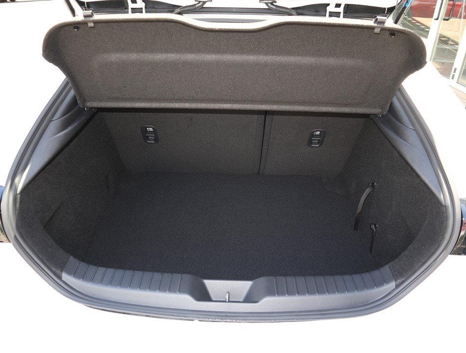 Fahrzeugabbildung Mazda 3 Prime-Line G-140 *Winter-Aktion* NAVI ACAA HUD RFK MRCC BLUETOOTH