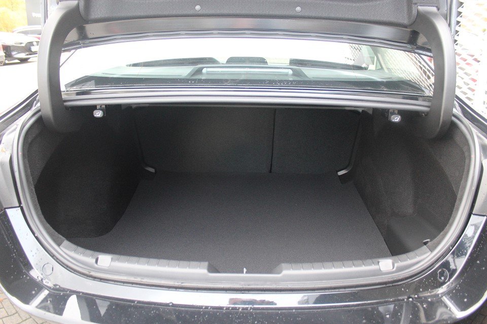 Fahrzeugabbildung Mazda 3 FB M-Hybrid X-186 AT Exclusive-Line GSD *Sofort* NAVI ACAA HUD MATRIX MRCC SHZ BOSE 360°