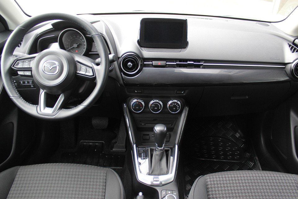 Fahrzeugabbildung Mazda 2 G-90 AT Exclusive-Line TOU-P ACAA *Dezember-Aktion* NAVI Klimaauto. SHZ LRS Tempo Bluetooth