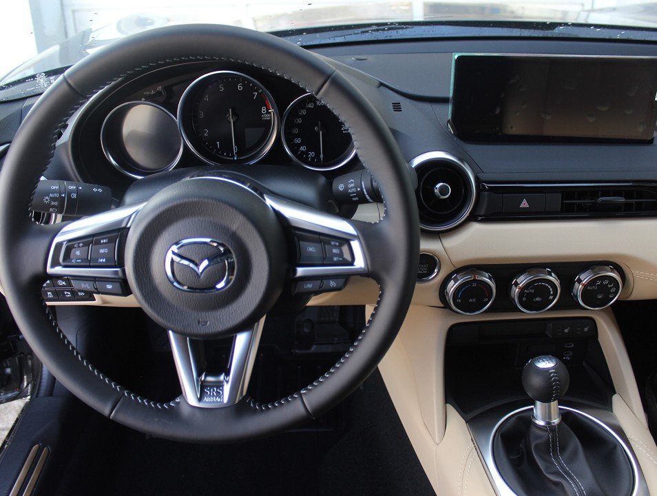 Fahrzeugabbildung Mazda MX-5 2027 G-136 Kazari NAPPA NAVI ACAA MATRIX RFK BOSE SHZ