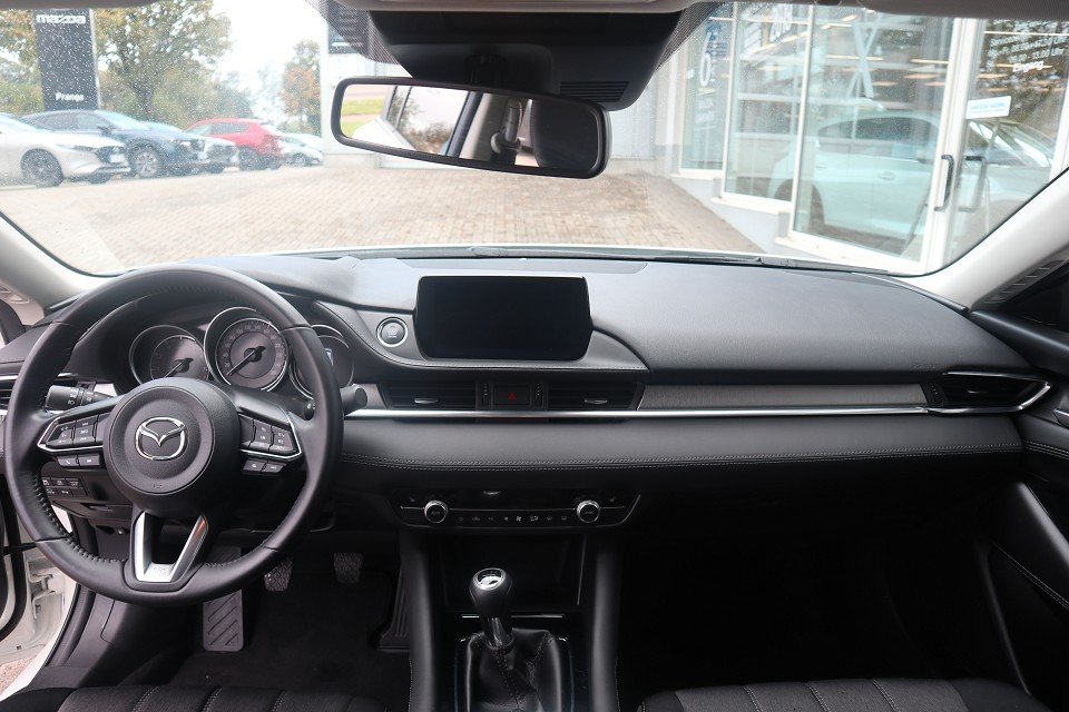 Fahrzeugabbildung Mazda 6 L G-145 Center-Line *Dezember-Aktion* NAVI ACAA MRCC SHZ 360° HUD VOLL-LED