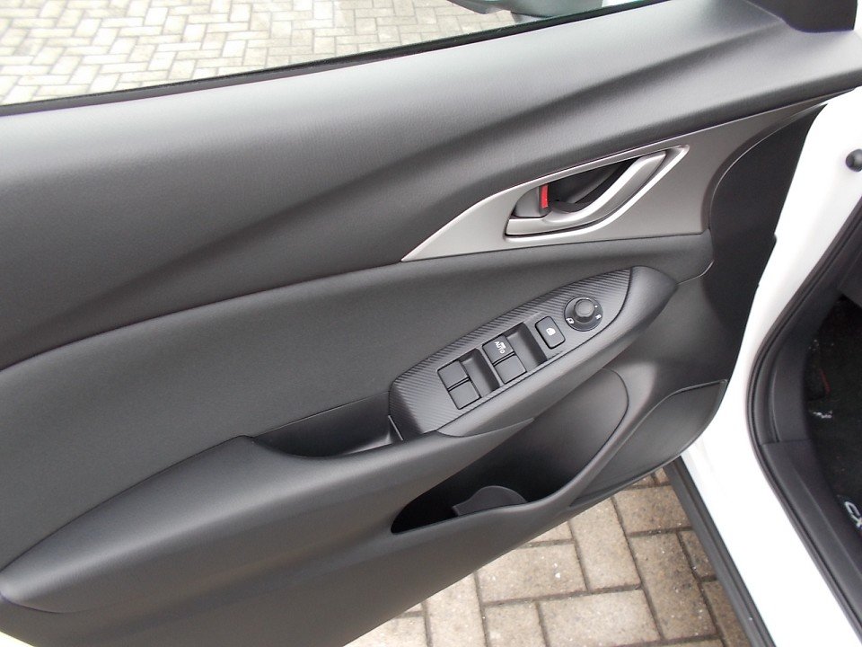 Fahrzeugabbildung Mazda CX-3 D-105 Exclusive-Line NAVI LED EPH SHZ MZD Bluetooth Tempomat