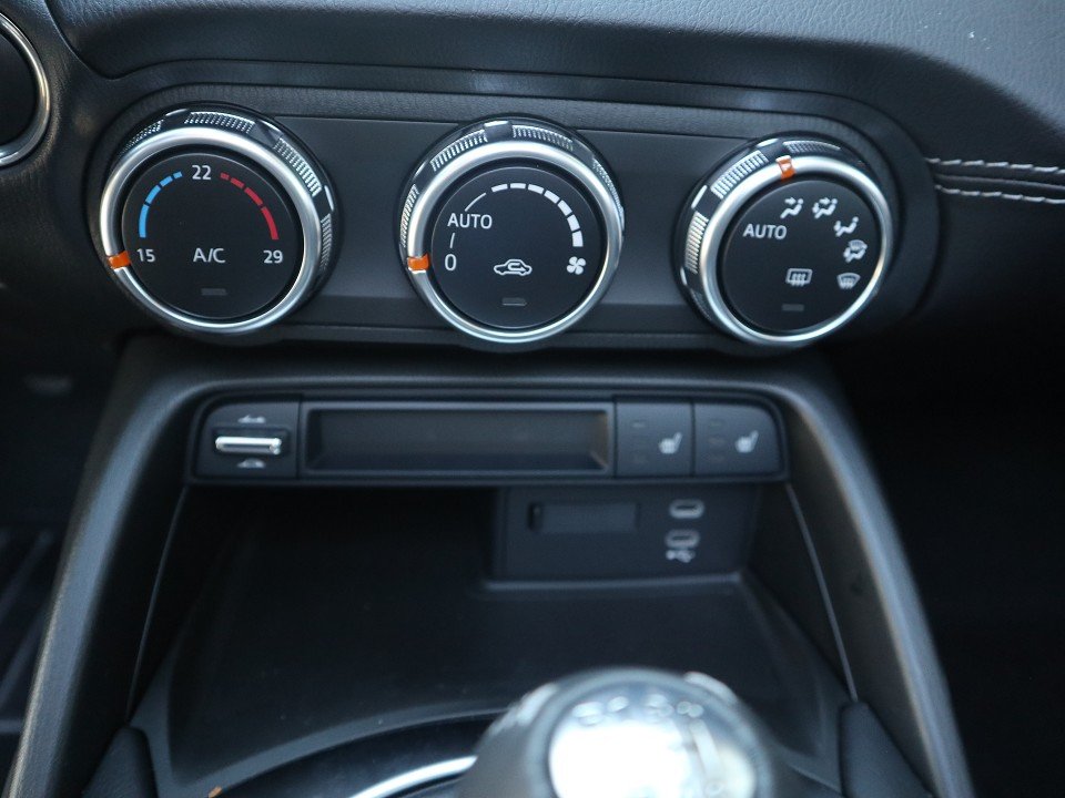 Fahrzeugabbildung Mazda MX-5 2027 RF RHT G-136 Homura Recaro Bilstein Brembo Matrix SCBS