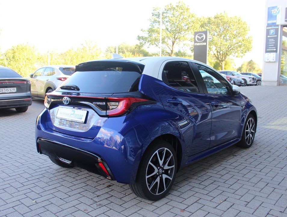 Fahrzeugabbildung Toyota Yaris Hybrid 1.5 Dual-VVT-iE Style Teil-Leder LED RKF SHZ ACAA