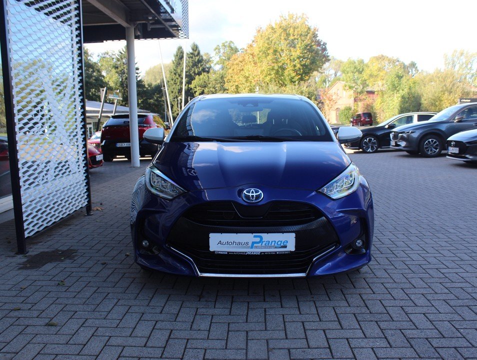 Fahrzeugabbildung Toyota Yaris Hybrid 1.5 Dual-VVT-iE Style Teil-Leder LED RKF SHZ ACAA