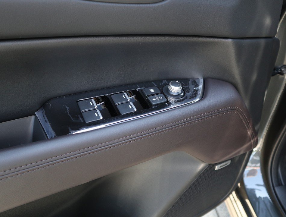 Fahrzeugabbildung Mazda CX-5 D-184 AWD AT Sports-Line TEC-P PLUS-P *AHK* NAPPA el.Sitzv. MATRIX BOSE 360° NAVI